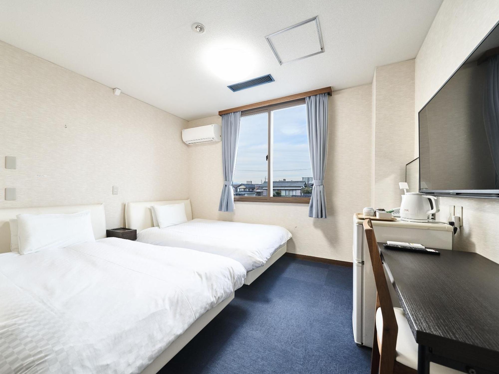 Okasan Hotel Ogaki Phòng bức ảnh